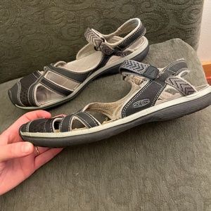 Keen Women's Size 11 Sandals